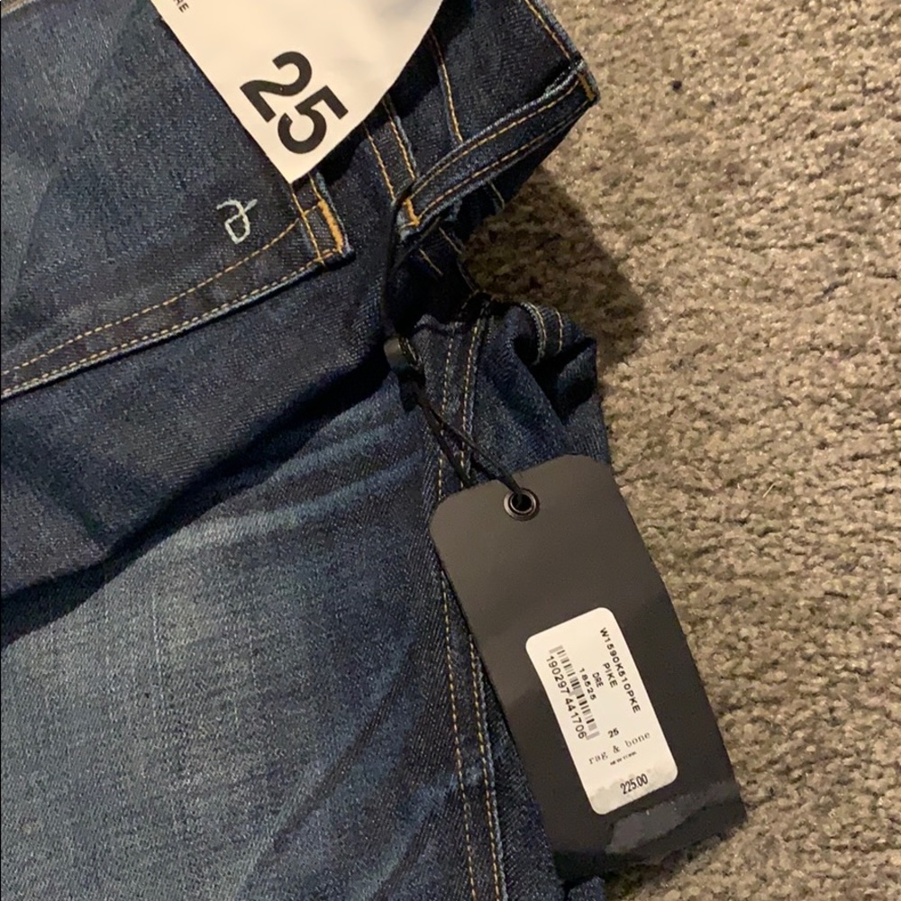 Jeans - Picture 2 of 5